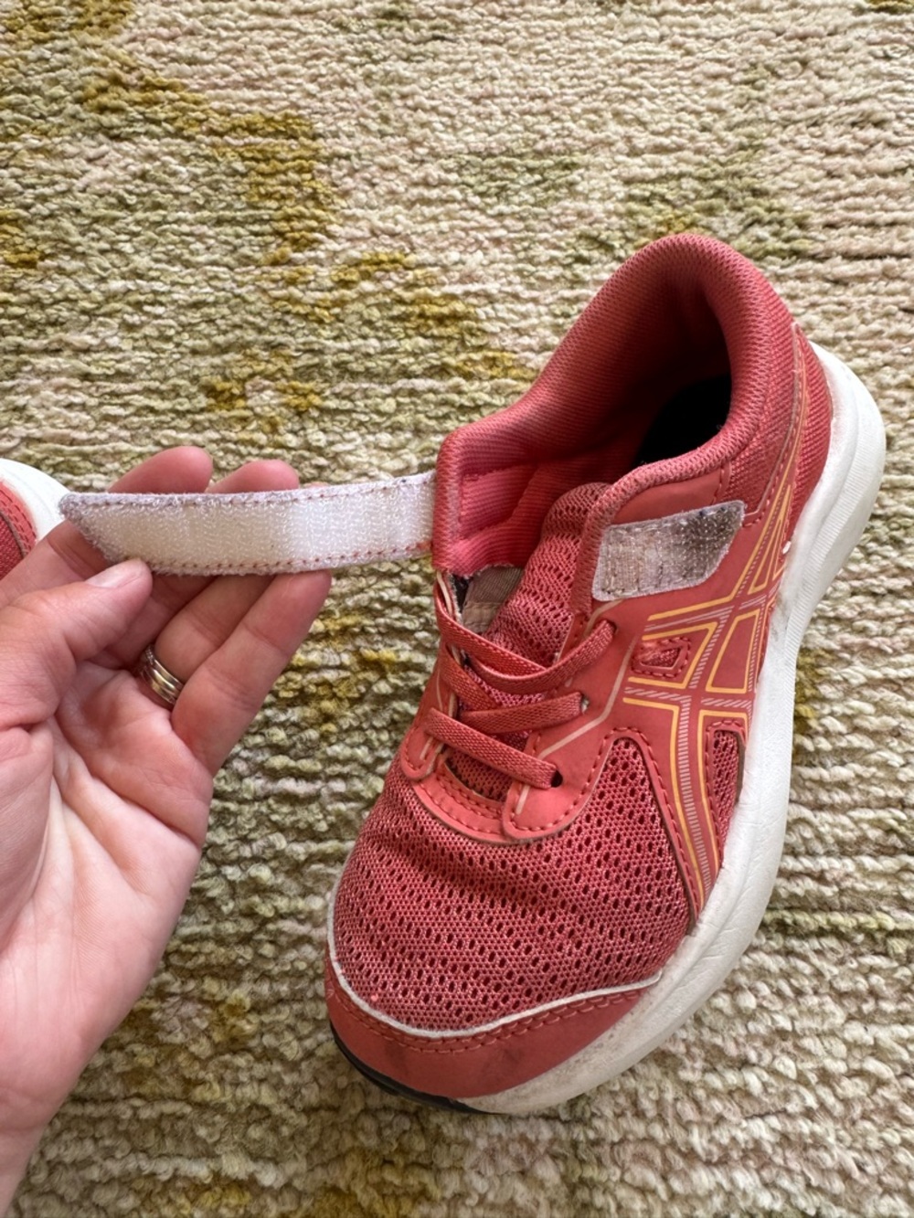 ASICS - Picture 7 of 10
